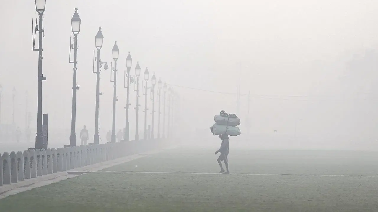 Delhi's AQI remains in 'very poor' category at 388 amidst dense fog