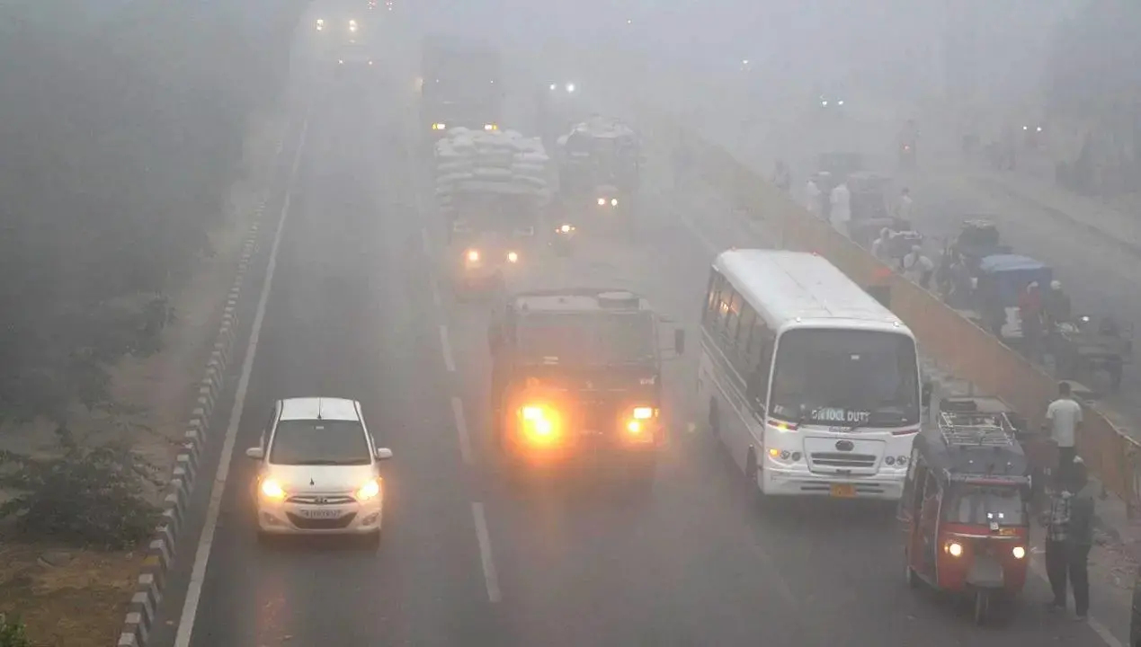 2.6 lakh vehicles fined more than Rs 260 crore over pollution in Delhi