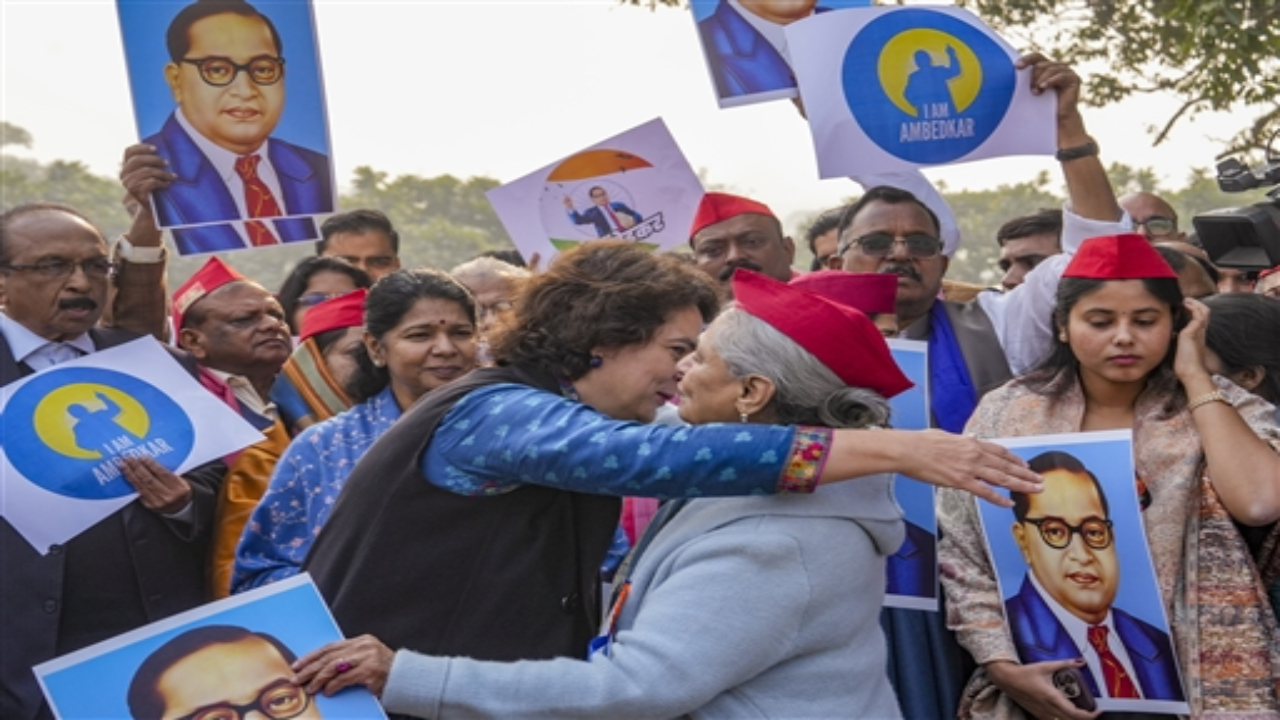 IN PHOTOS: INDIA Bloc Protests, Demands Amit Shah’s Resignation Over ...