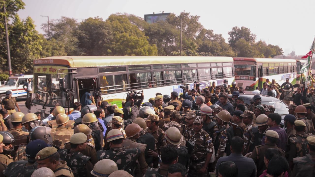 Over 160 protesting farmers arrested in Noida