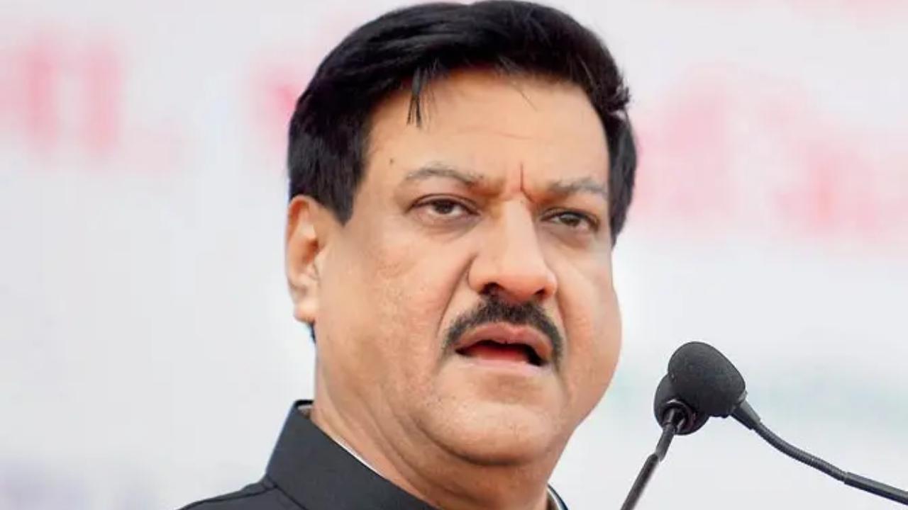 Maharashtra polls: Prithviraj Chavan seeks 100 per cent VVPAT verification; claims EC has something to hide