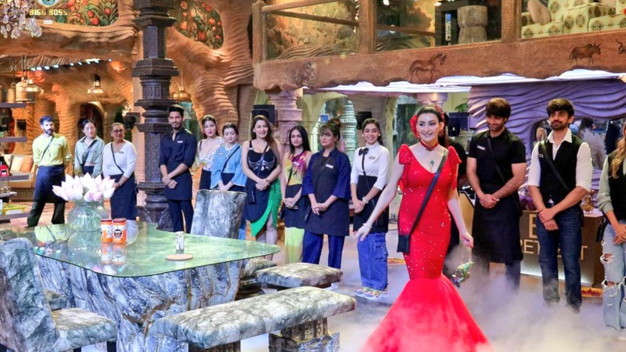 Bigg Boss 18: Shalini Passi makes contestants put up a mosquito net for her