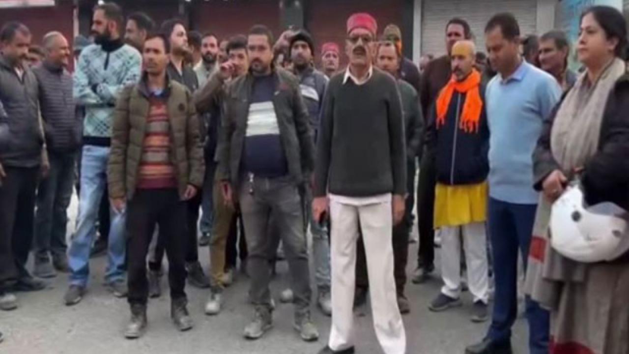 Kishtwar locals demand action after Village Defence Guards’ killing