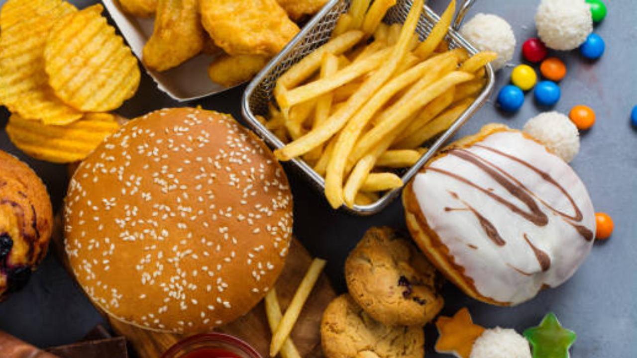 Consuming junk food while watching TV is increasing diabetes risk in children