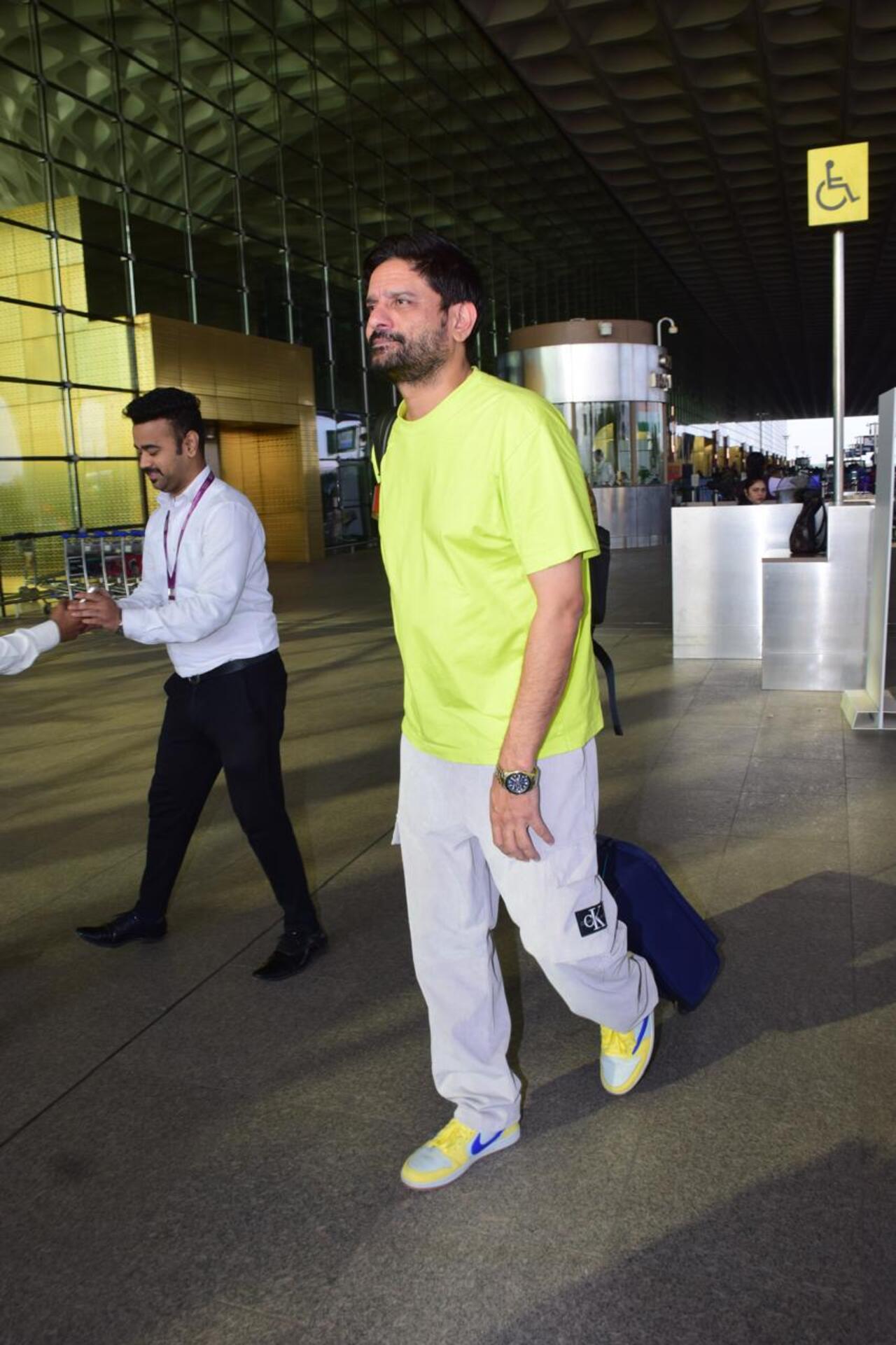 Jaideep Ahlawat looked cool as he got spotted at the airport