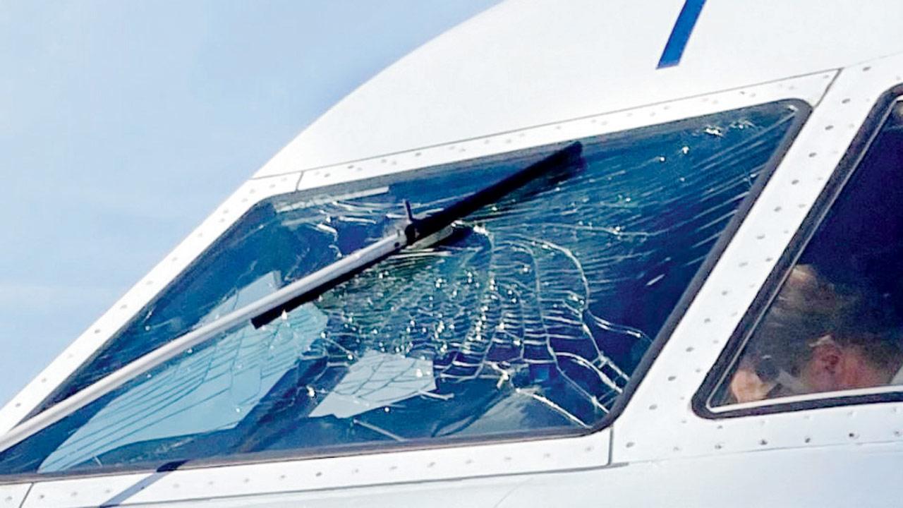 Singapore: Flight diverted due to cracked windshield