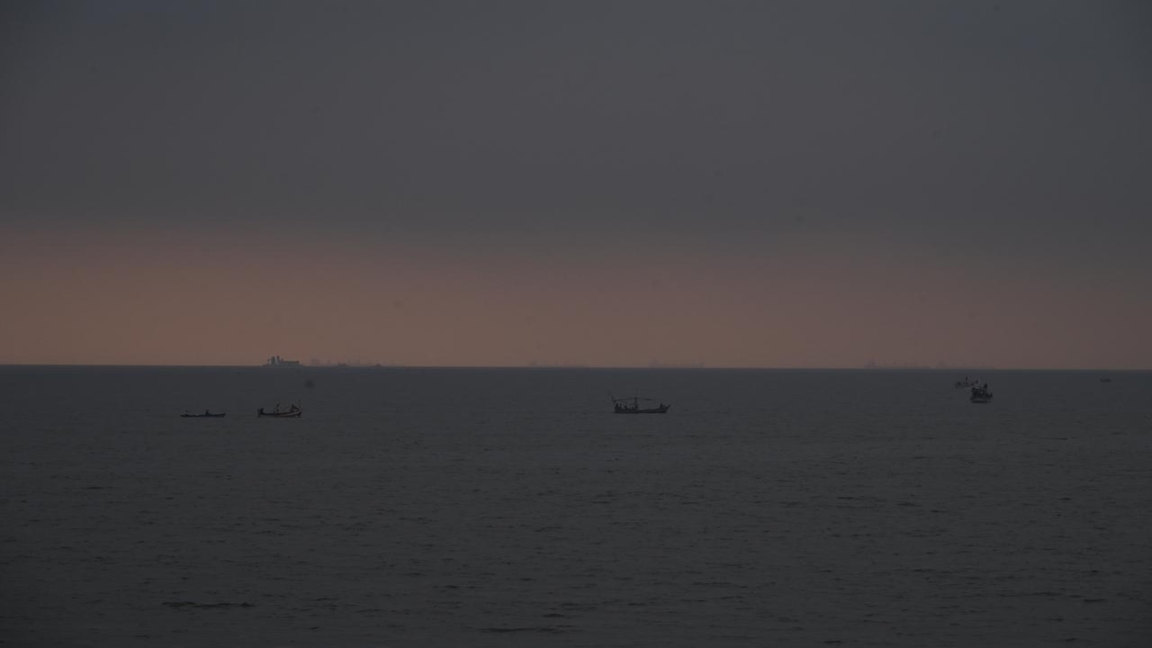 On Wednesday morning, the city's skyline was covered with a haze of smog. Despite this, Mumbai's air quality was remained in the 'good' category 