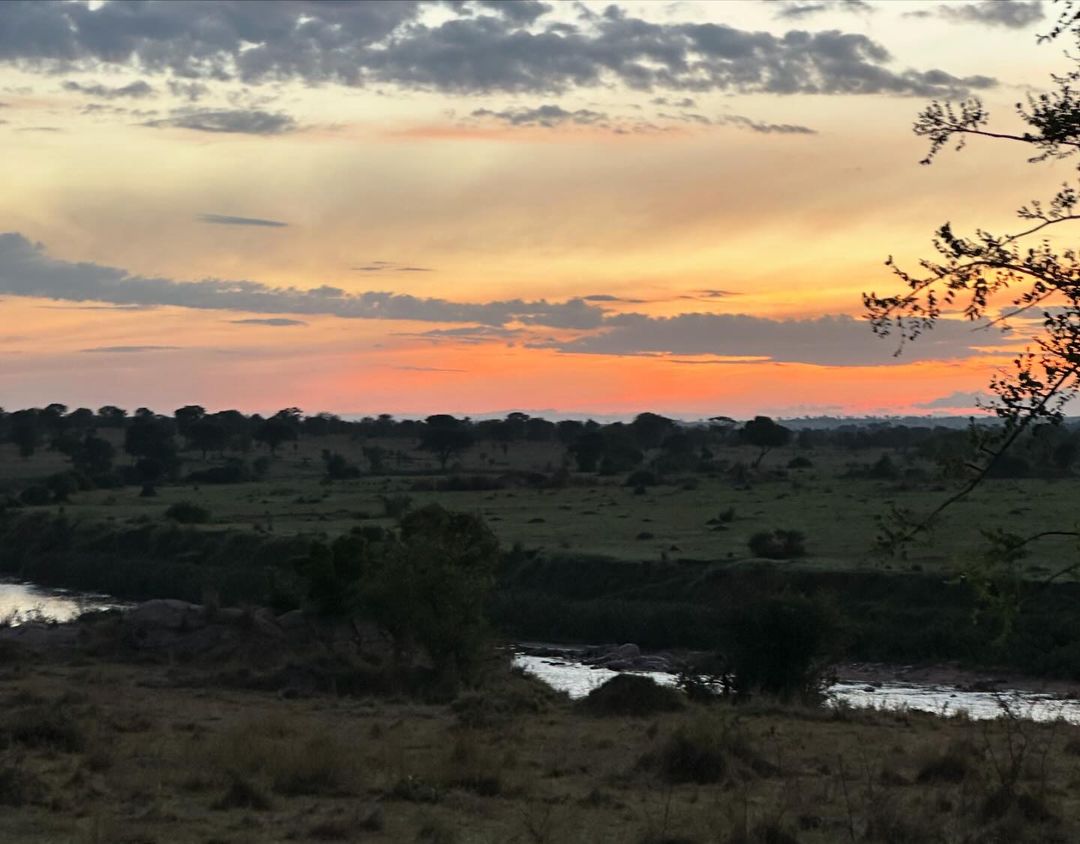 The sky is so pretty that it makes us want to book a flight right now. The actress's vacation view is definitely making us want to apply for leave and jet off for a quick break