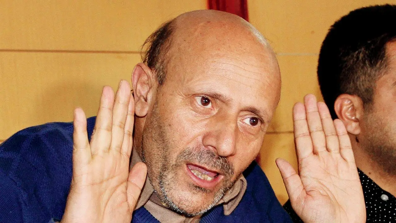 “What did you discuss with PM Modi?”: Engineer Rashid questions Omar Abdullah