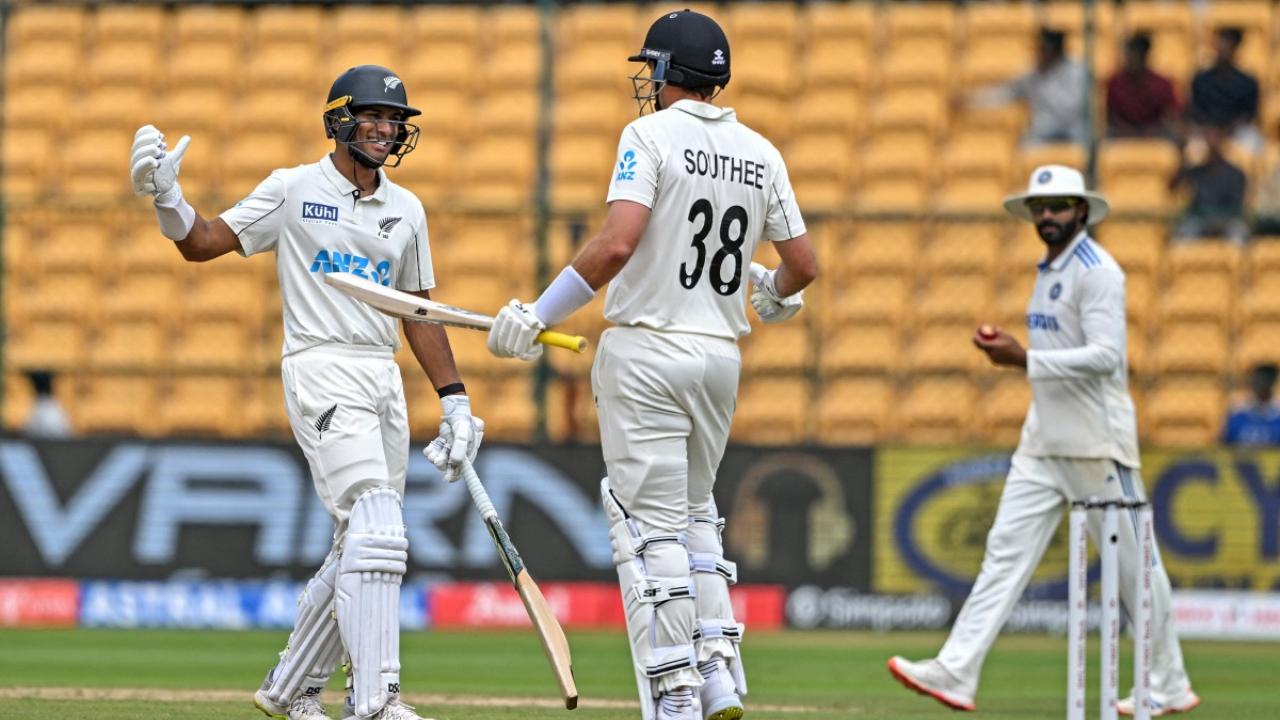 Ravindra's hundred takes NZ to 345/7 at lunch as India wilt under pressure