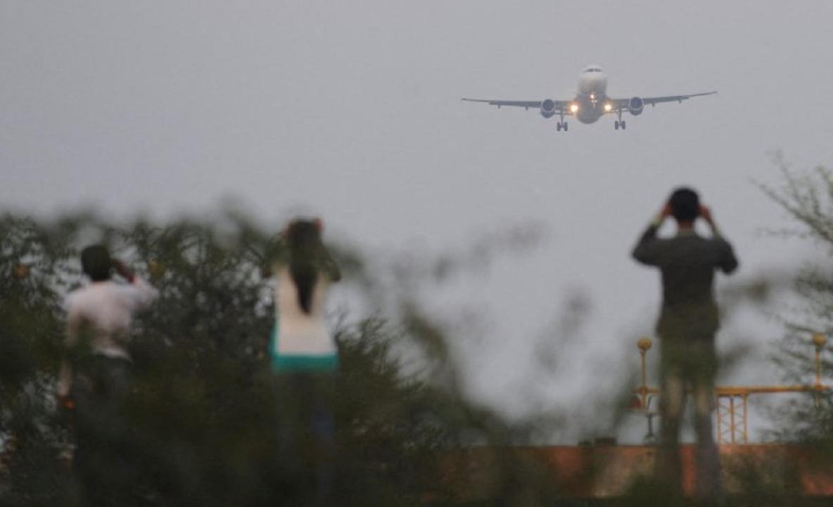 Dense fog disrupts flight operations across North and East India