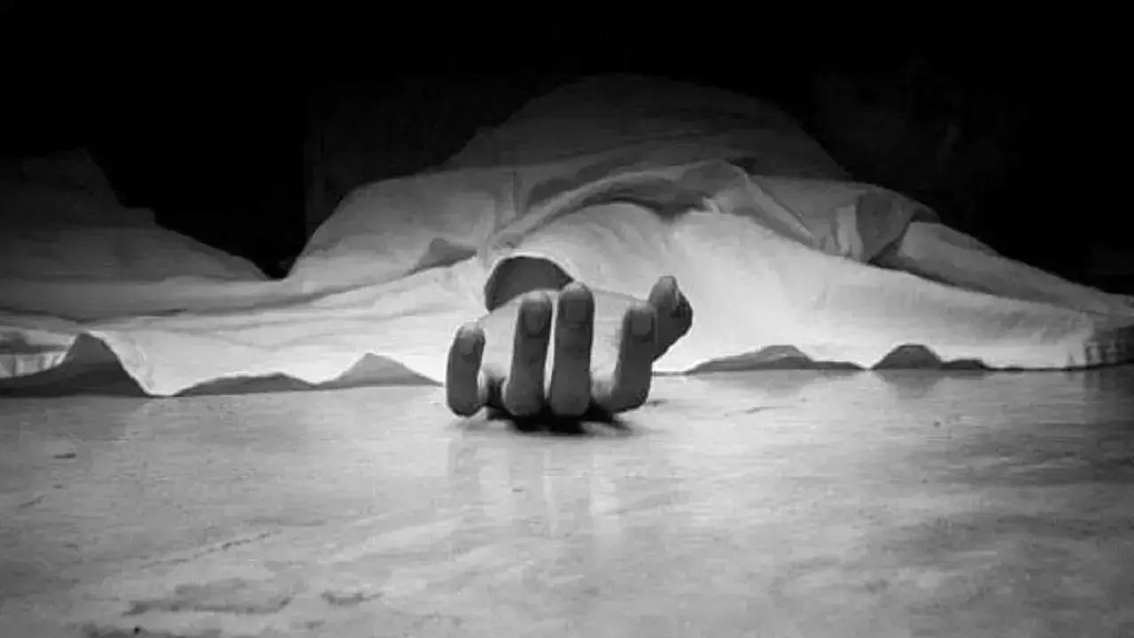 Nonagenarian ends her life in Thane