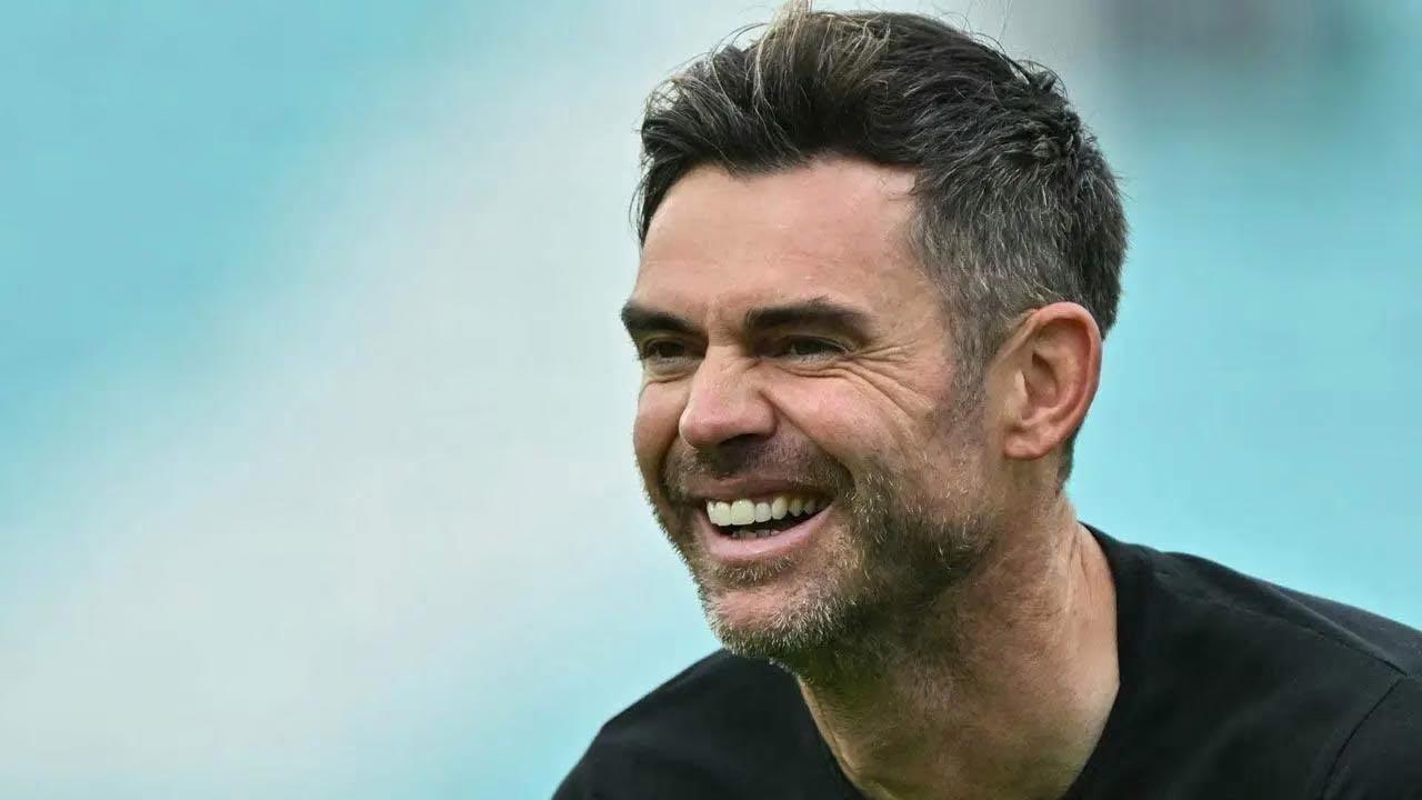 James Anderson to play T20 cricket for Lancashire, signs one-year deal