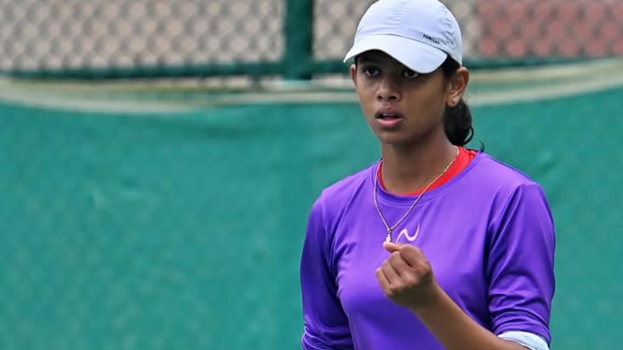 Maaya to fight for girls' singles title, Senthil exits with semifinal defeat